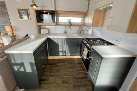 Paddocks 2 kitchen