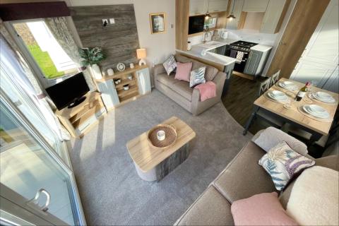 Paddocks 2 lounge