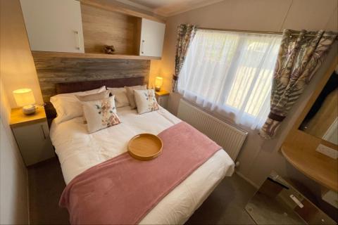 Paddocks 2 master bedroom