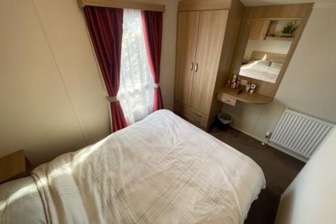 pitch 32 main bedroom1