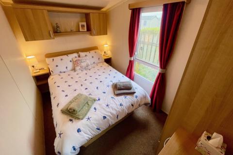 Pitch 34 Main bedroom