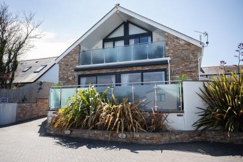 Sandymere & Beachcomber apartments at Surf Bay Holiday Park
