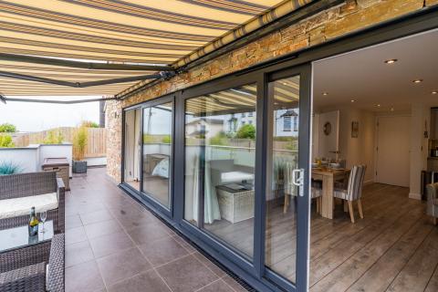 The outside balcony at Pebble Ridge