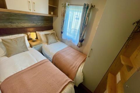 Paddocks 14 twin bed