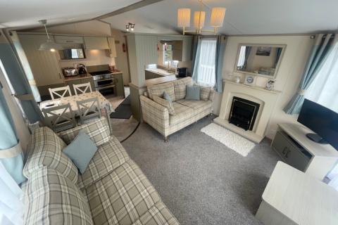pitch 38 lounge