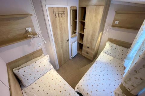 Pitch 63 twin room