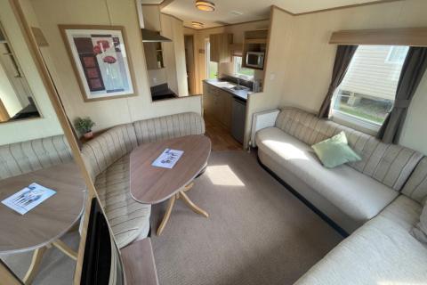 Pitch 28 lounge diner