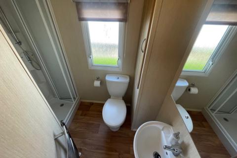 Pitch 28 Shower Room